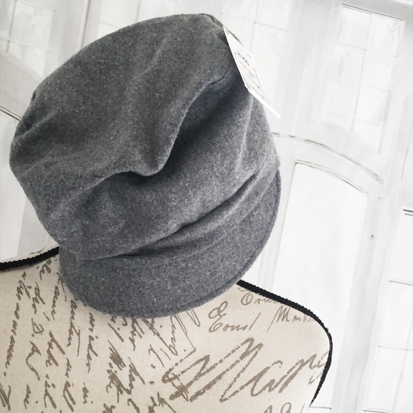 Magid Accessories - Magid Hats Gray Women's Flat Cap NWT